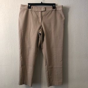 Liz Claiborne cropped pants! Like new!!